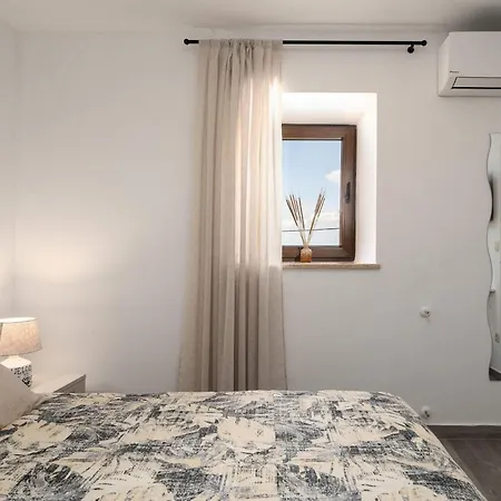 Apartment Karmela Ii *