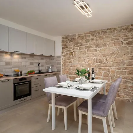 Karmela Ii Apartment Visnjan