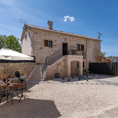 Karmela Ii Apartmán